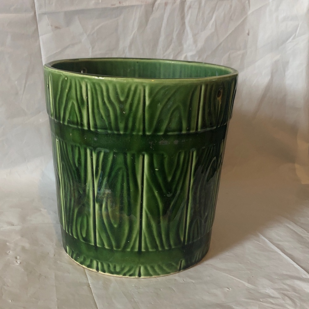 Hull pottery planter green swirl wood look 7” x 7” no chips